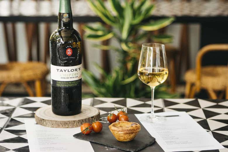 Durante a degustação de vinhos do Porto