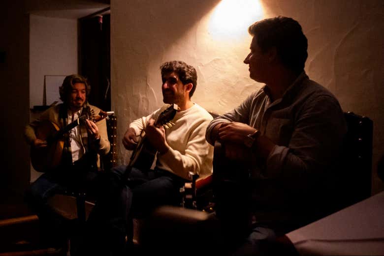 Guitarras de fado portuguesas