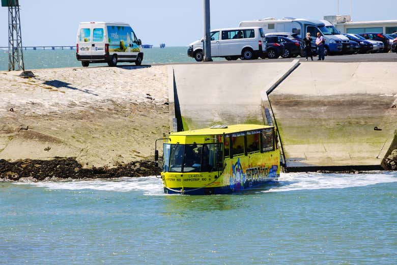 Ônibus anfíbio por Lisboa